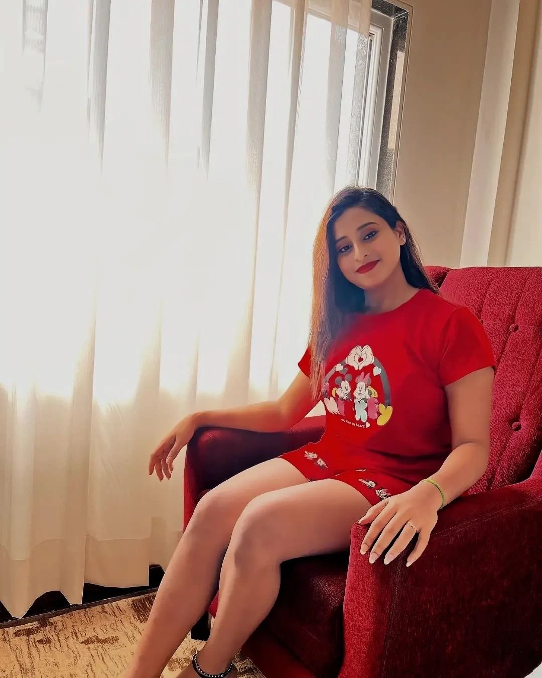 red mood monika escorts